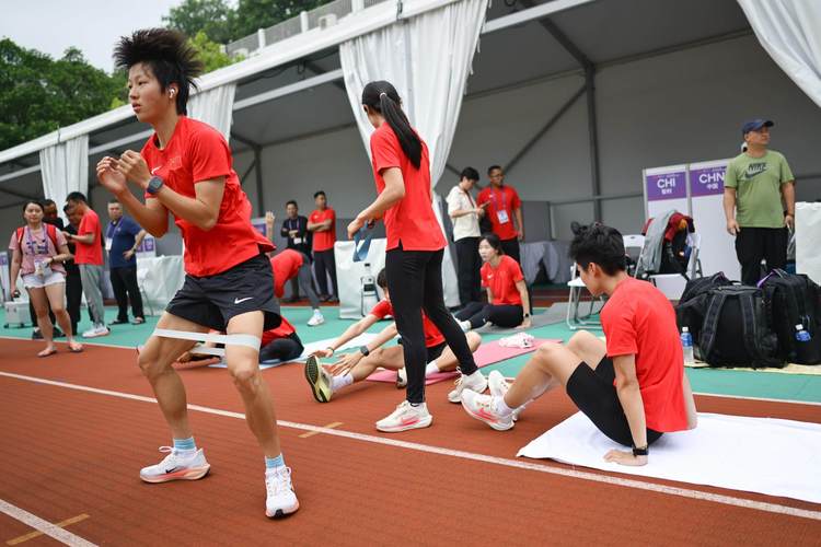 山东队夺得女子4×100米自接力金牌
