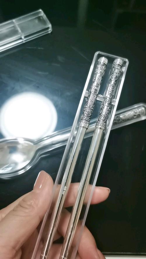 纯银筷子价格揭秘，10元一双是否靠谱？