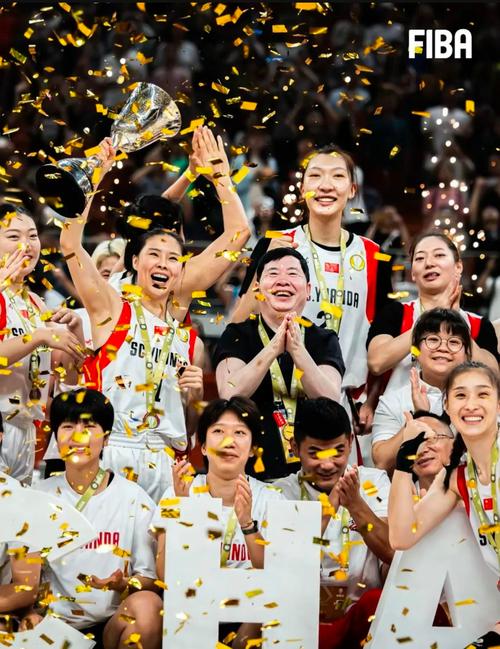 广东女篮力克四川夺得金牌