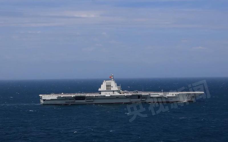 福建舰入列后首次海上实兵训练